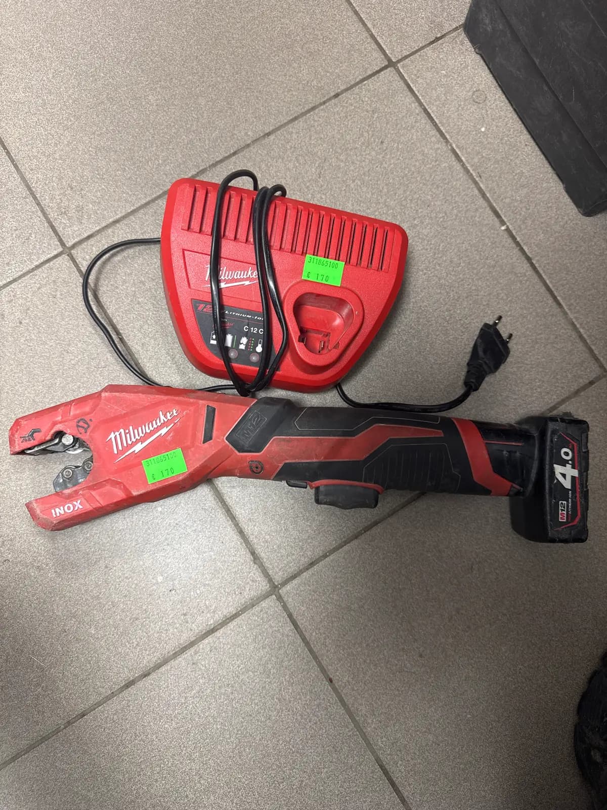 Milwaukee M12 PcsS+ Pakrovėjas