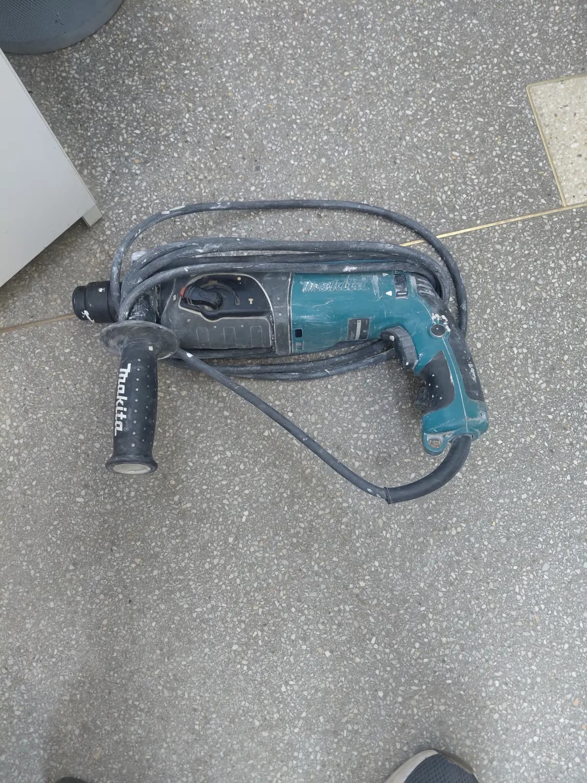 Makita perforatorius HR2470FT