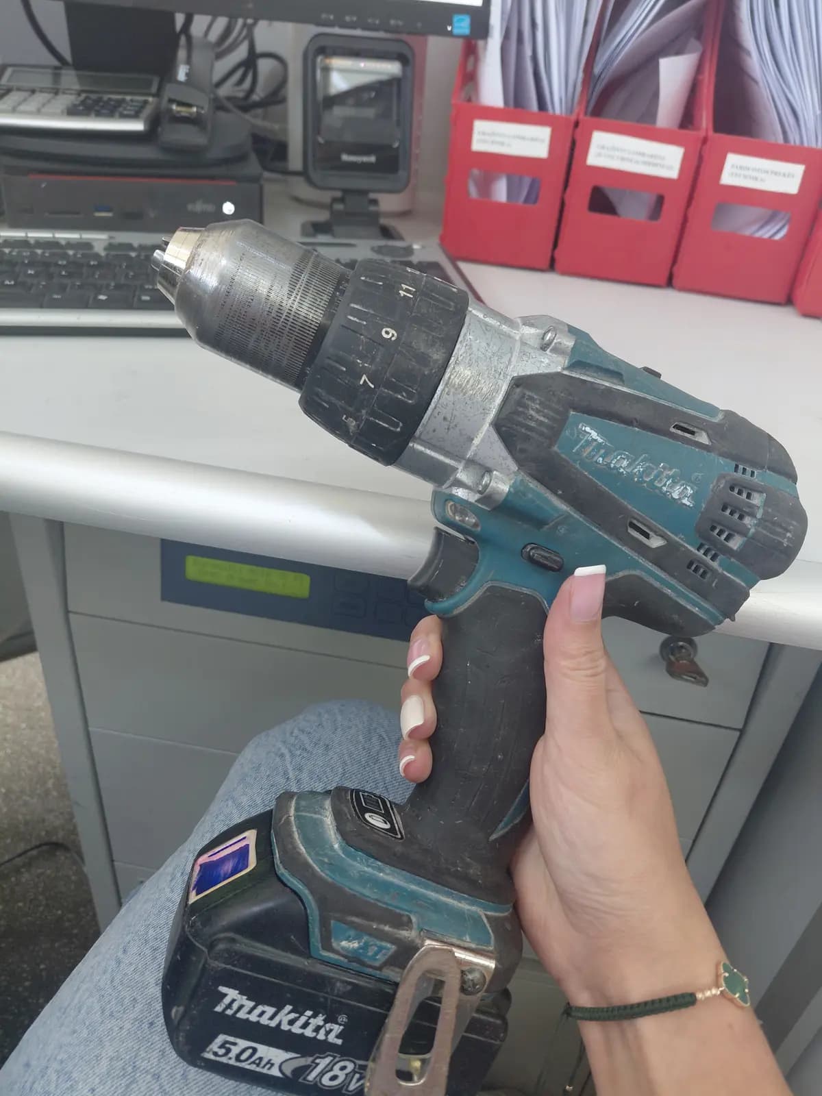 Makita BHP458