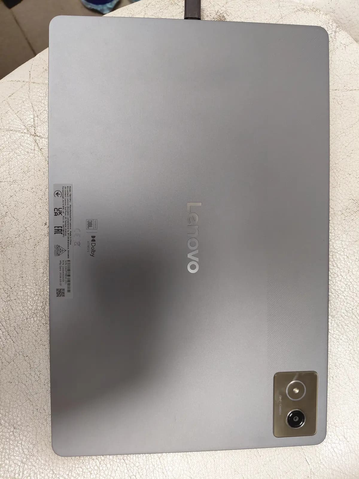 Lenovo idea pad Tab pro 256/6 (dėžutė, klaviatūra, pakrovėjas)