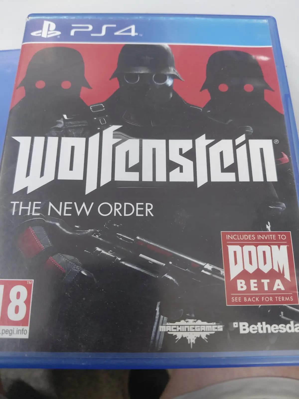 Playstation 4 kompakyinis diskas