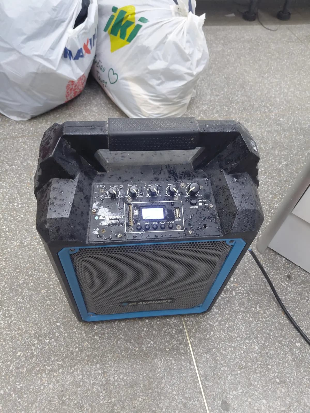 Blaupunkt M806 garso kolonėlė