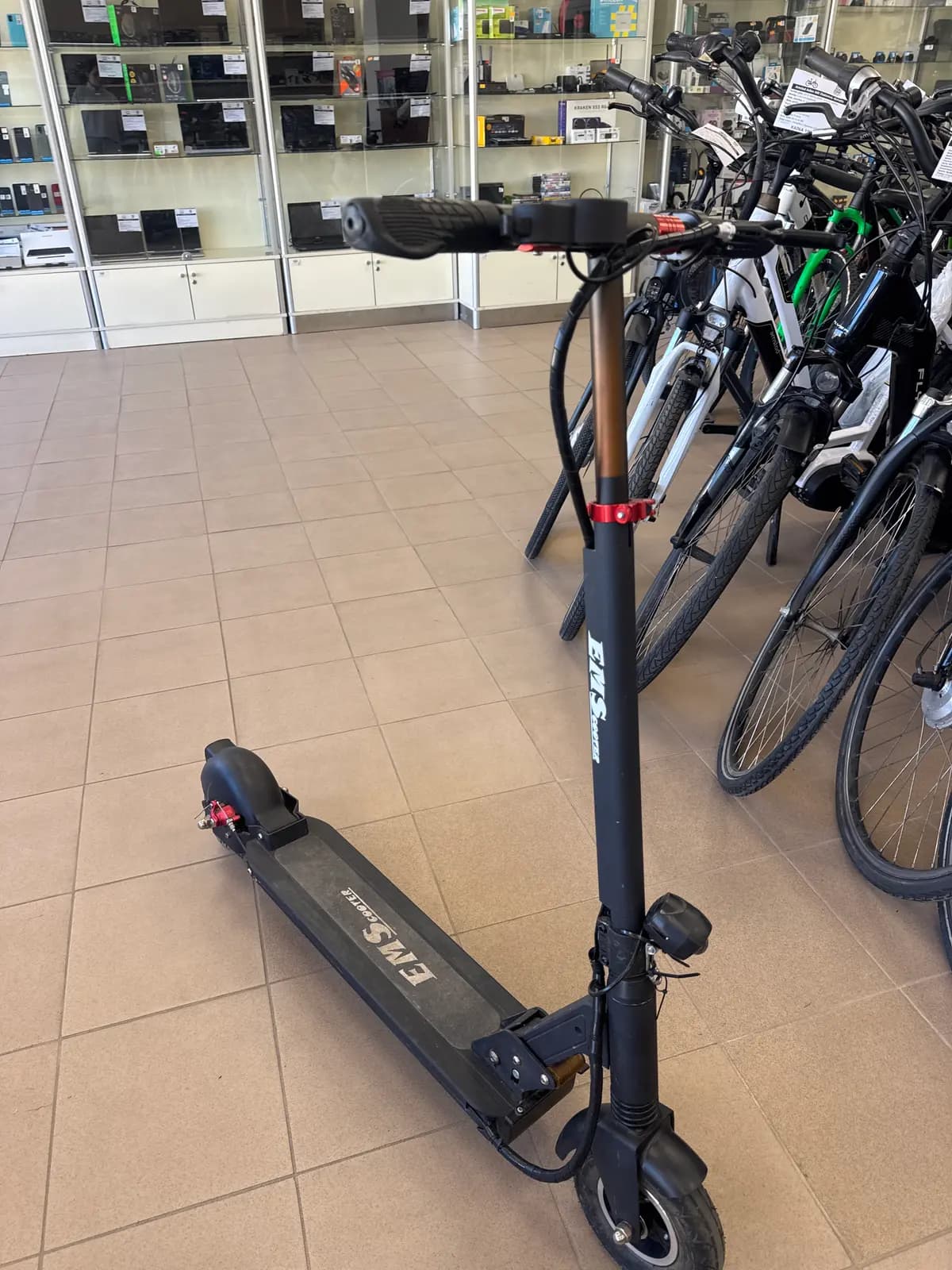 Paspirtukas EMScooter (be pakrov)