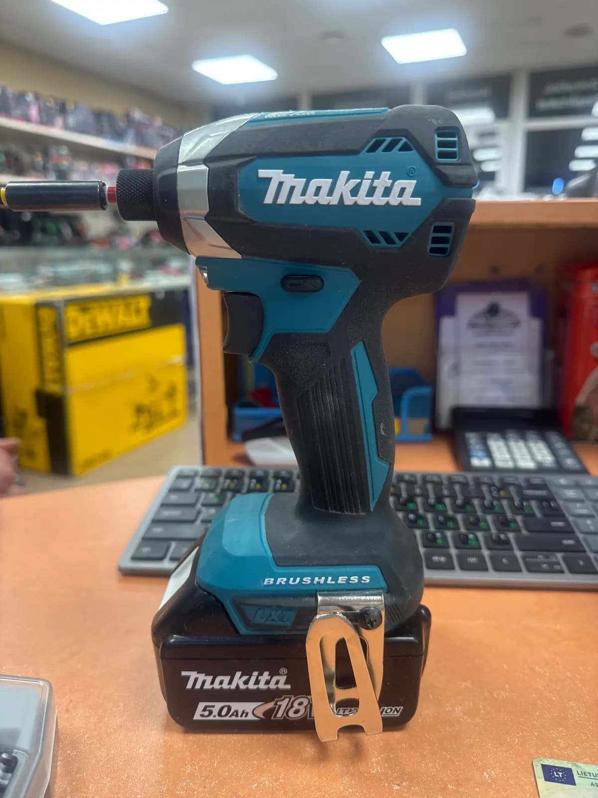 Makita DTD153