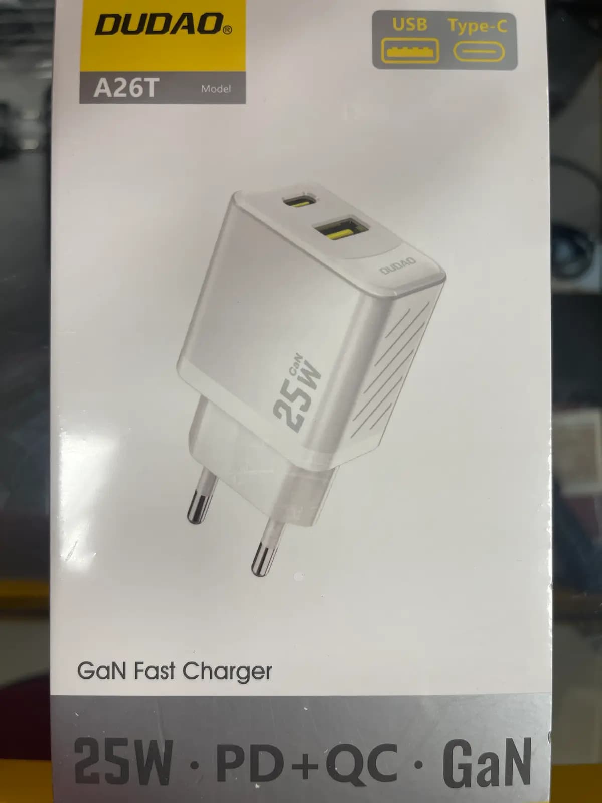 Laadija Dudao A26T GaN 25W USB-C / USB-A valge
