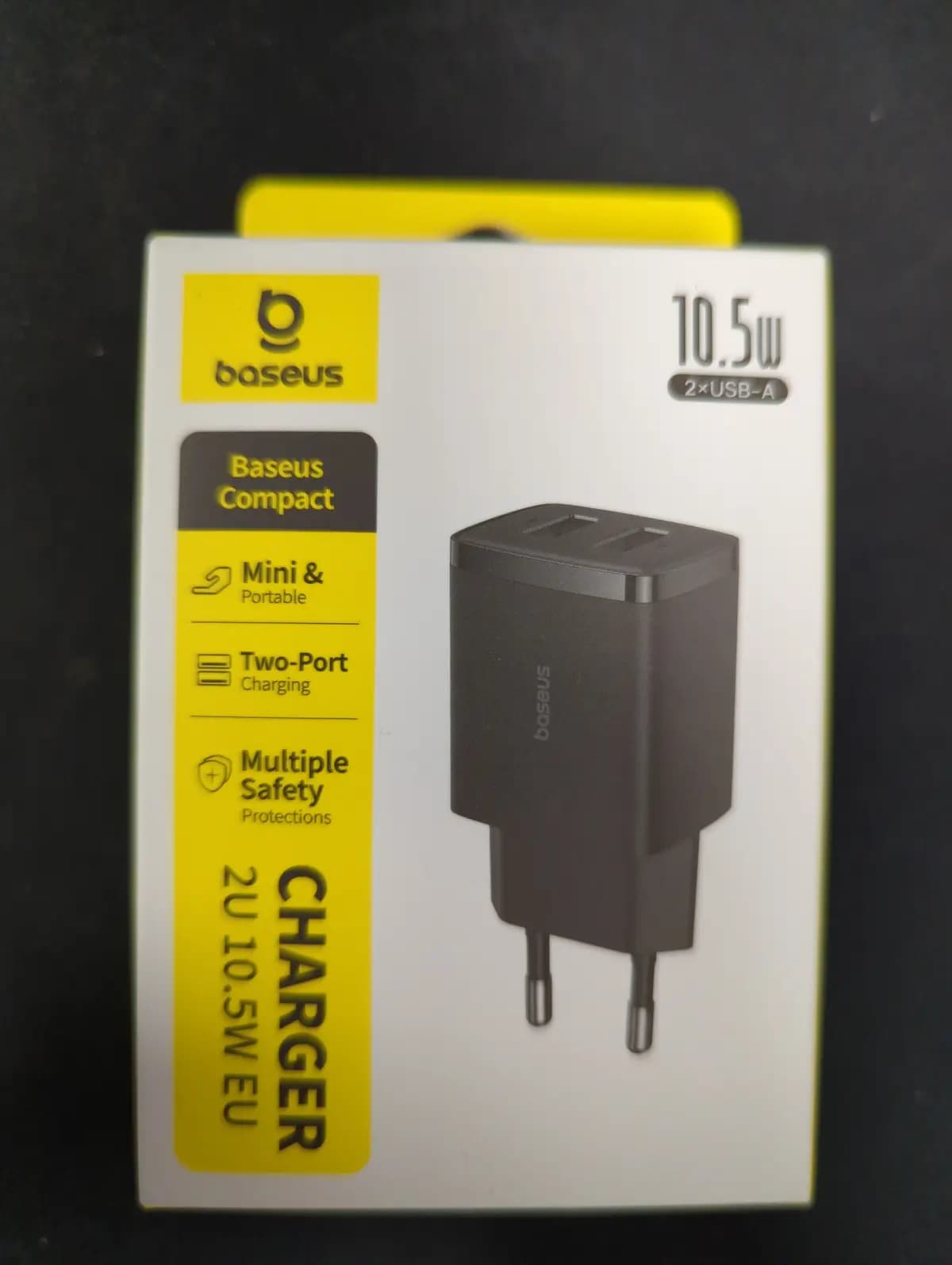 BASEUS Sieninis įkroviklis 10.5W 2xUSB 2.1A, juodas