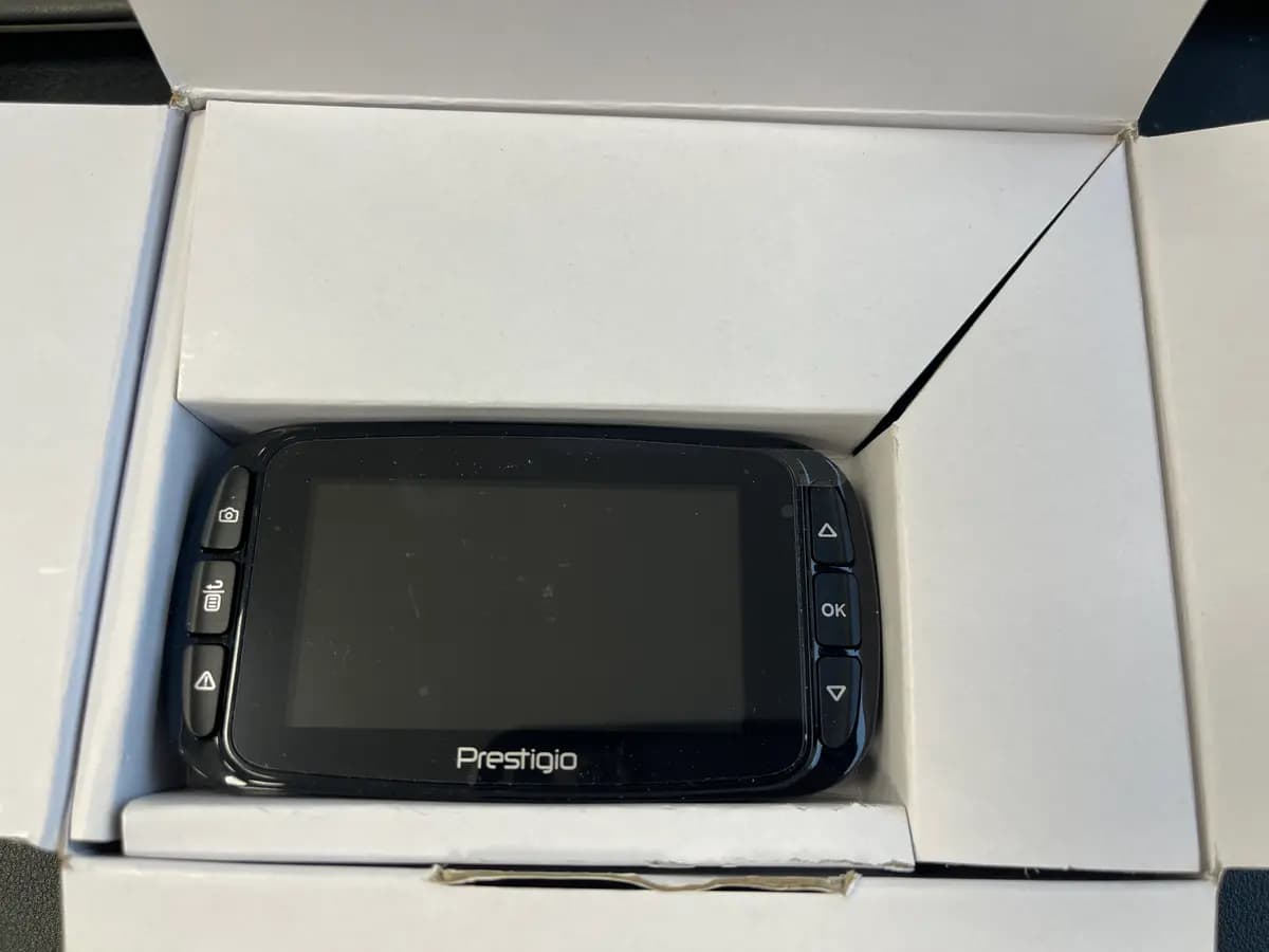 Vaizdo registratorius Prestigio RoadRunner 605GPS, Juoda