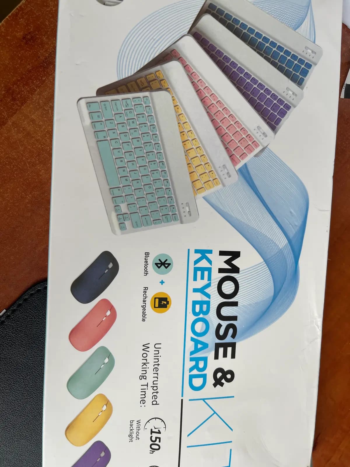 Smart Bluetooth Keyboard and mous, white