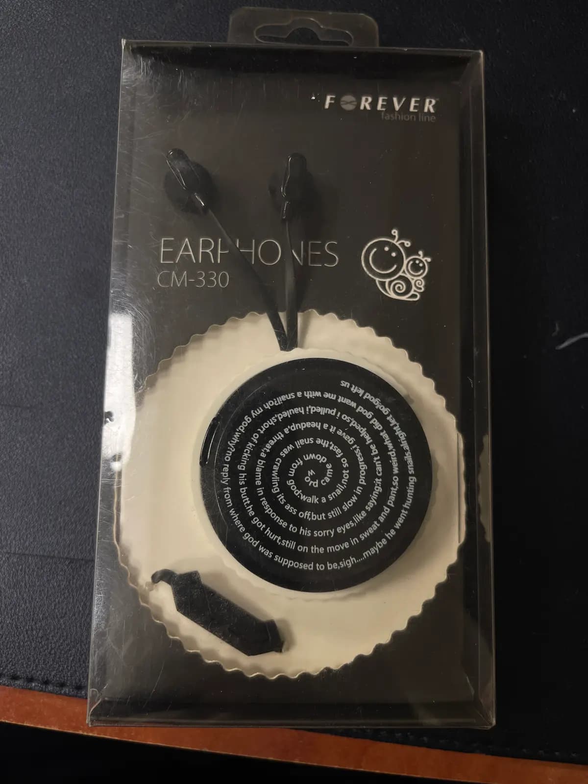 **FOREVER CM-330 į ausis įkišamos ausinės su mikrofonu, juodos**