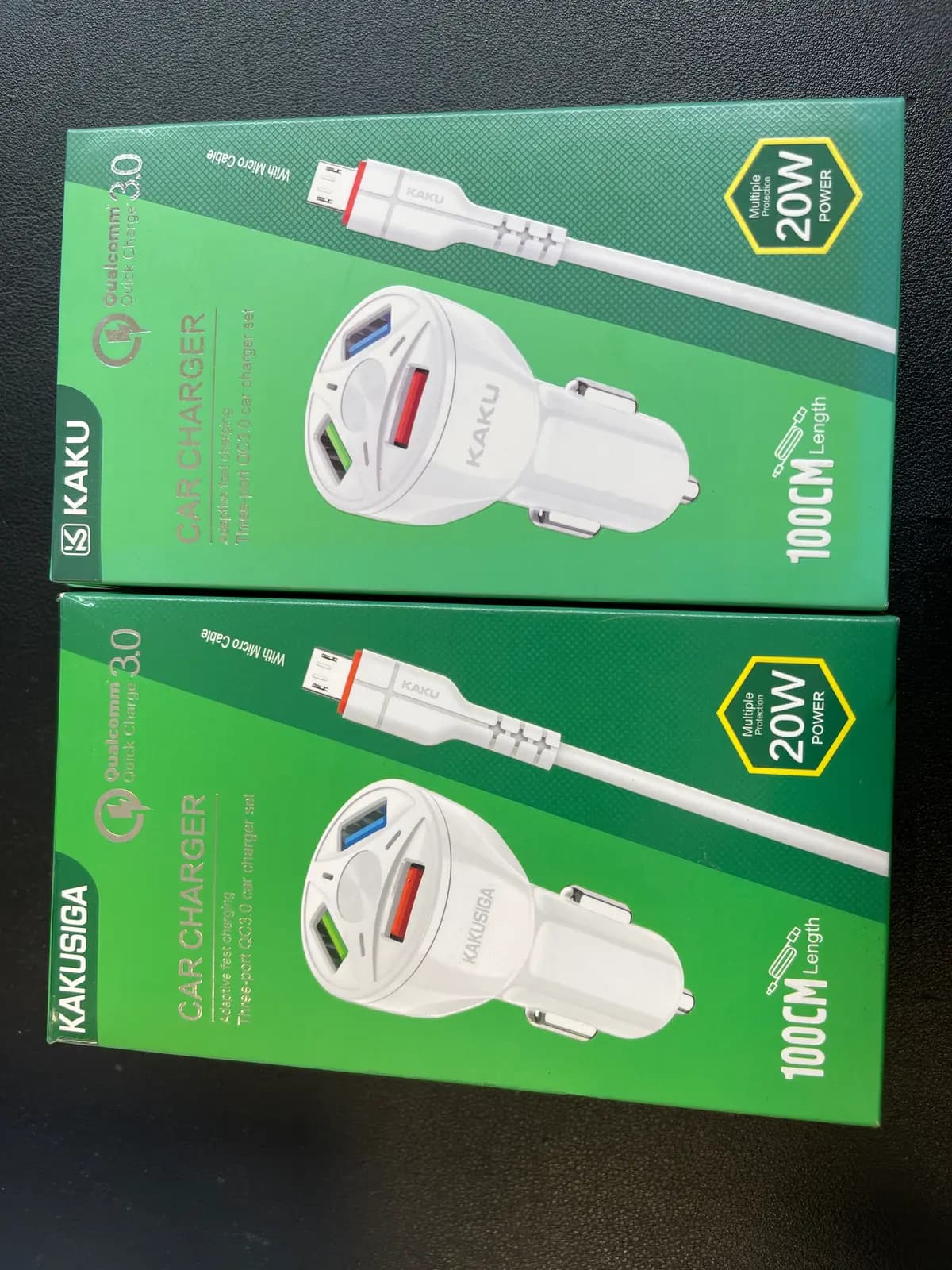 KAKU KSC-493 – automobilinis įkroviklis 20 W, 3×USB, QC 3.0, su Micro USB laidu