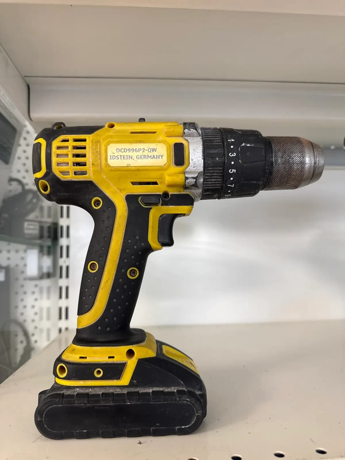 Smuginis suktuvas DeWalt 18v su akum