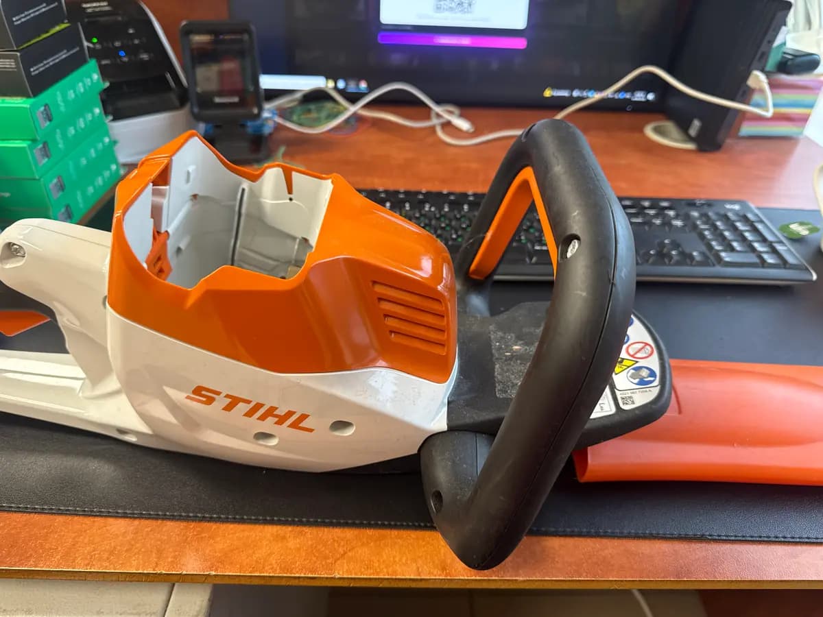 Akumuliatorinis gyvatvorių žirklės STIHL
