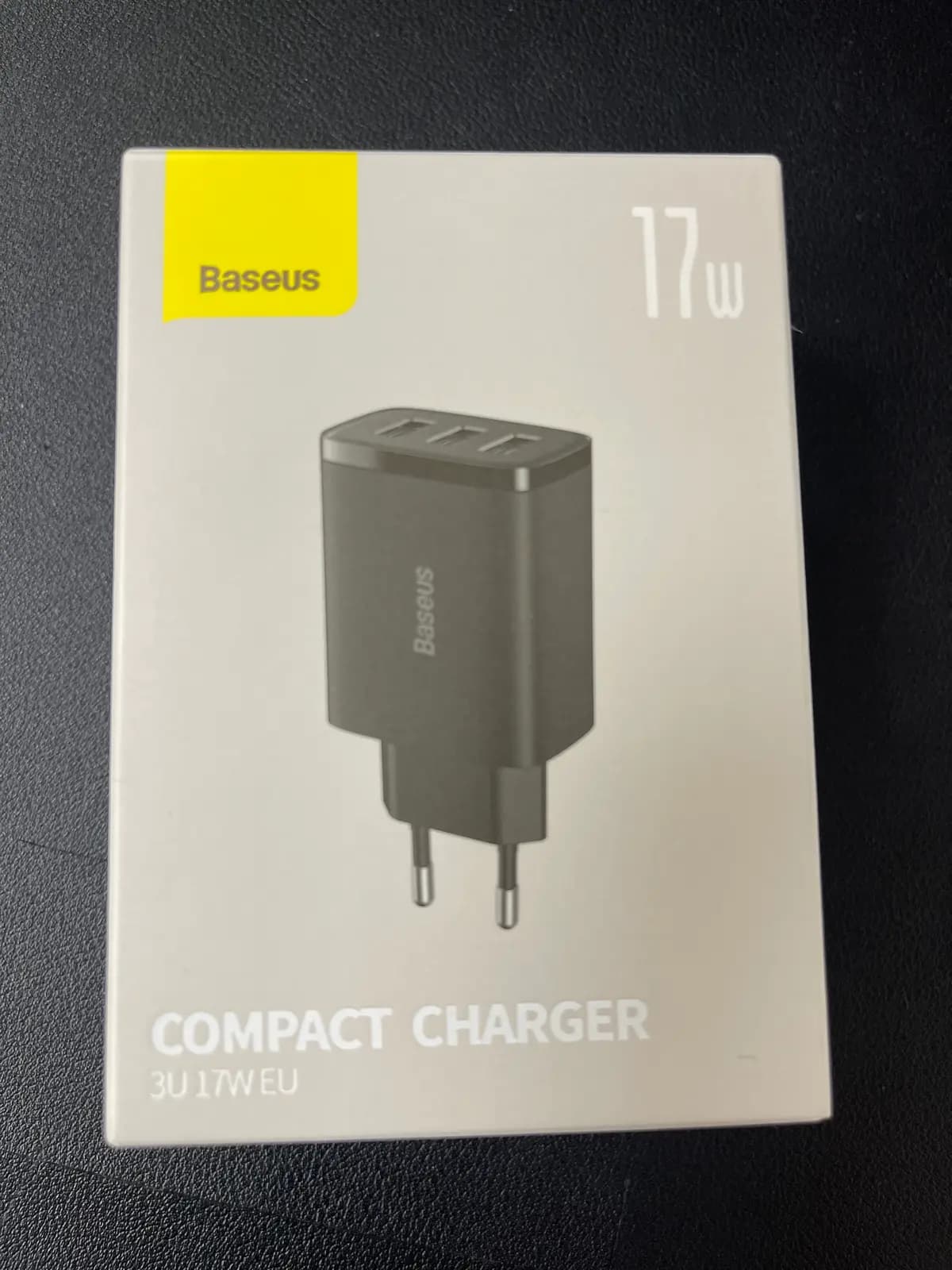 Baseus įkroviklis Compact 3 x USB juodas 17w