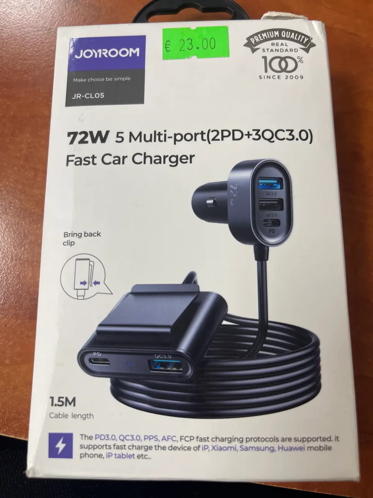 JOYROOM JR-CL05 automobilinis įkroviklis su 1,5 m ilgintuvu, 2×USB-C, 3×USB-A, 72 W, juodas