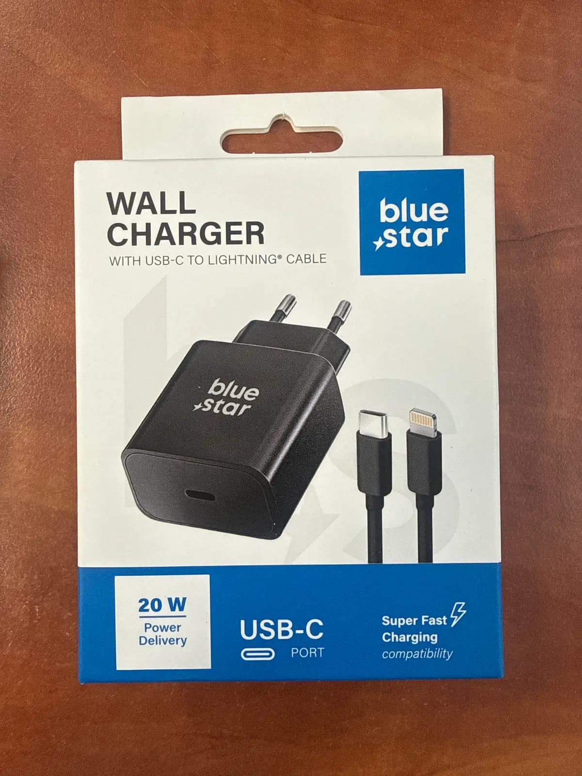 Įkroviklis Blue Star 20W USB-C + USB-C to Lightning cable juodas