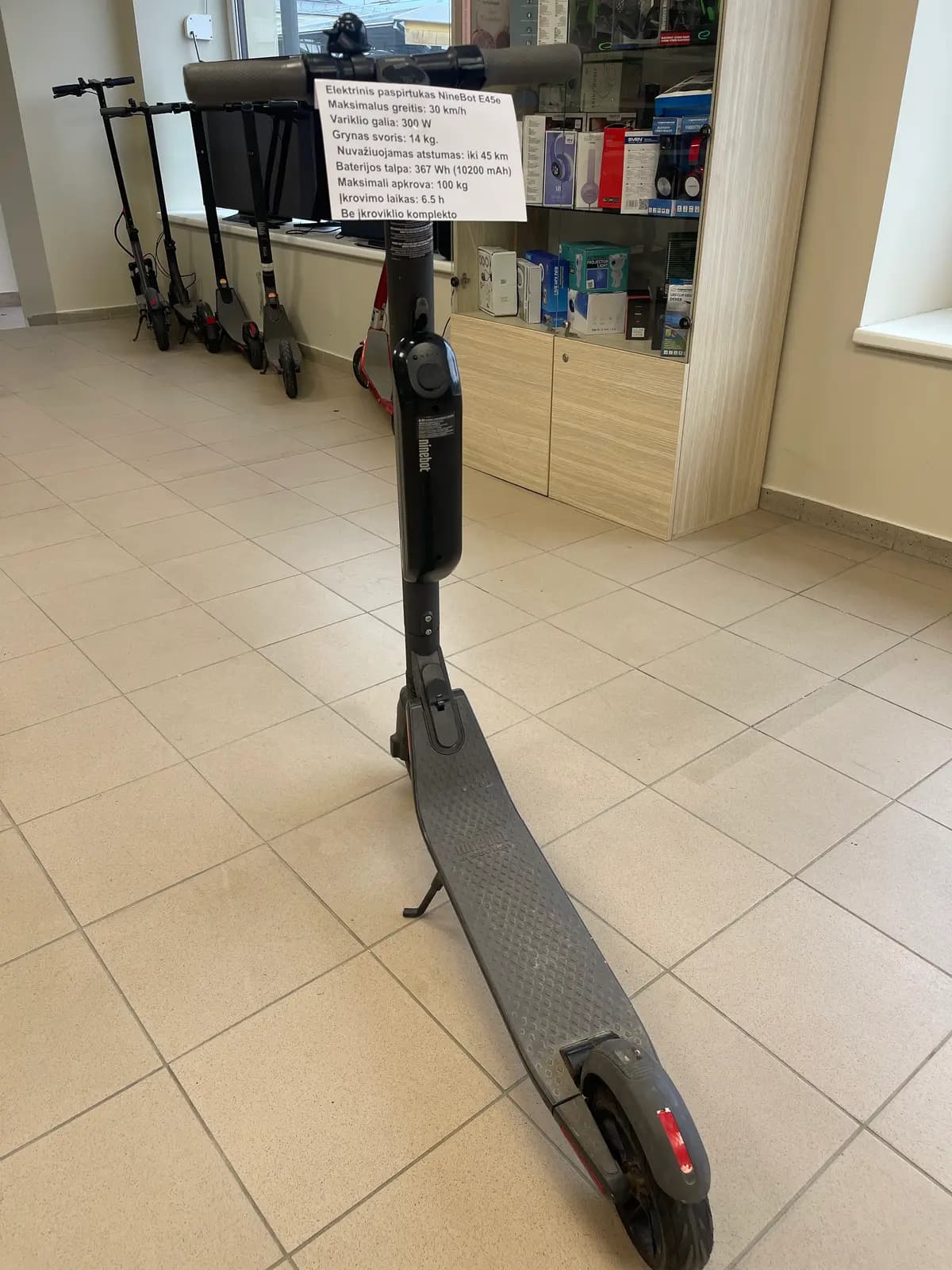Elektrinis paspirtukas NineBot E45e.Max. greitis 30 km/h,Baterijos 367 Wh (10200 mAh)